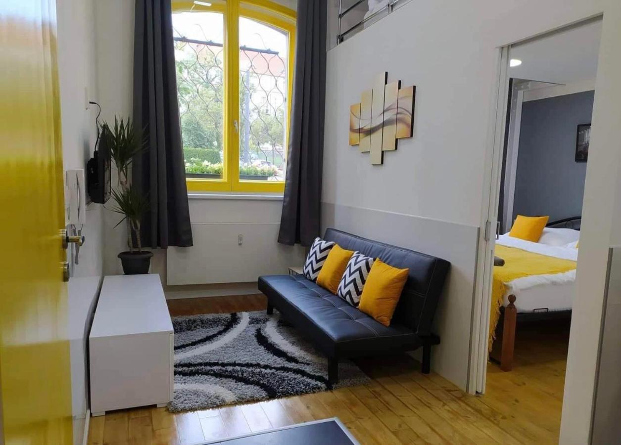 Lyly Apartment - Modern Apartment With Free Parking 布拉格 外观 照片